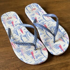 Vineyard Vines Nautical Flag Flip Flops